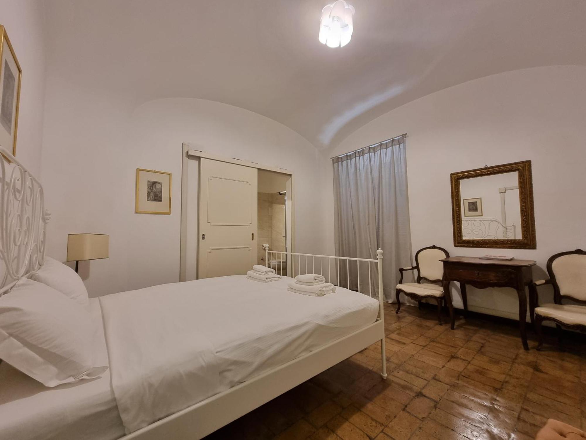 Luxury 2 Bedroom Apartment In The Heart Of Roma Екстериор снимка